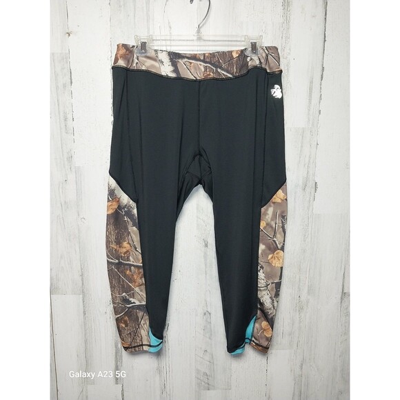 Legendary Whitetails Pants - Legendary Women's Large Black And Camo Leggings